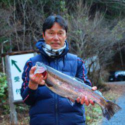 小菅トラウトガーデン 釣果