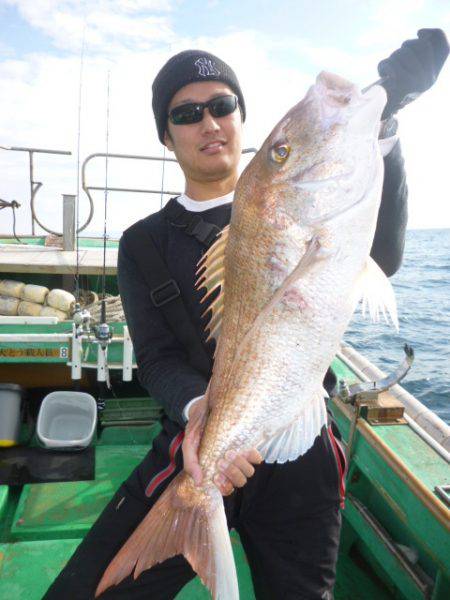 真祐丸 (しんゆうまる) 釣果