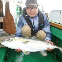 真祐丸 (しんゆうまる) 釣果