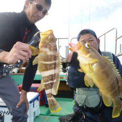 真祐丸 （しんゆうまる） 釣果