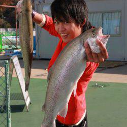 としまえんフィッシングエリア 釣果