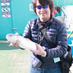 としまえんフィッシングエリア 釣果