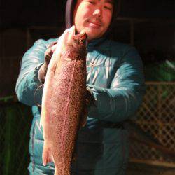 としまえんフィッシングエリア 釣果