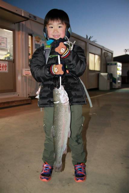 としまえんフィッシングエリア 釣果