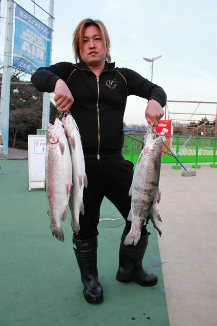 としまえんフィッシングエリア 釣果