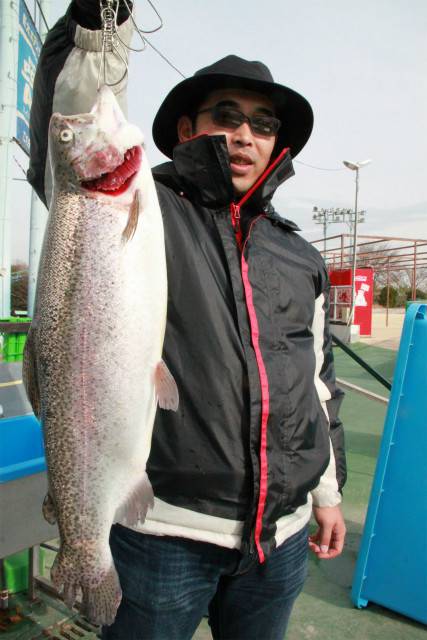 としまえんフィッシングエリア 釣果