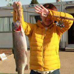 としまえんフィッシングエリア 釣果