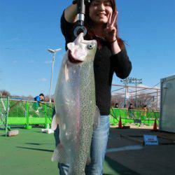 としまえんフィッシングエリア 釣果