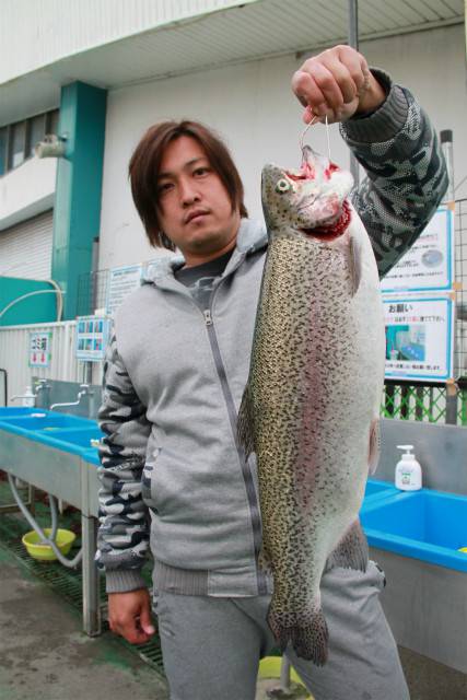 としまえんフィッシングエリア 釣果