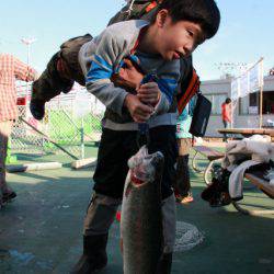 としまえんフィッシングエリア 釣果