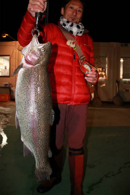 としまえんフィッシングエリア 釣果