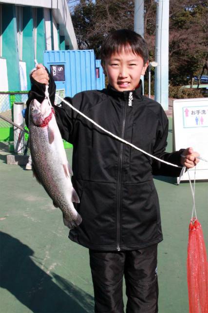 としまえんフィッシングエリア 釣果