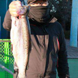 としまえんフィッシングエリア 釣果