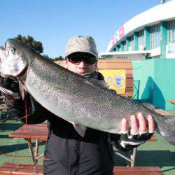 としまえんフィッシングエリア 釣果