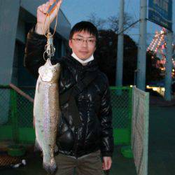 としまえんフィッシングエリア 釣果