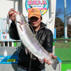 としまえんフィッシングエリア 釣果