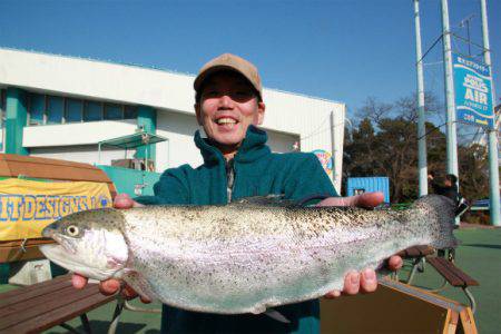 としまえんフィッシングエリア 釣果