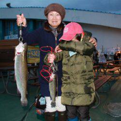 としまえんフィッシングエリア 釣果