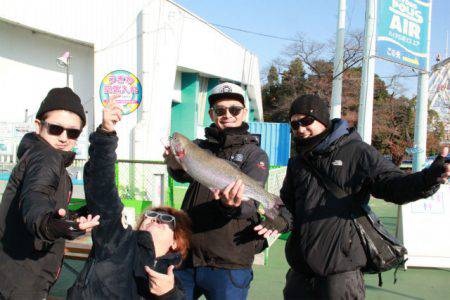 としまえんフィッシングエリア 釣果