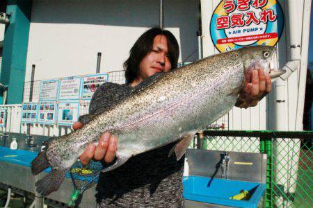 としまえんフィッシングエリア 釣果