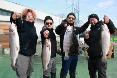 としまえんフィッシングエリア 釣果