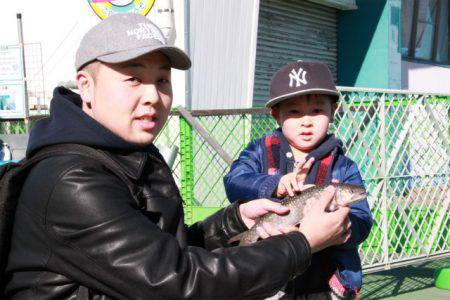 としまえんフィッシングエリア 釣果