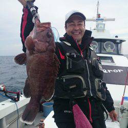 エンペラー 釣果