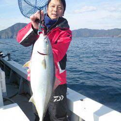 エンペラー 釣果