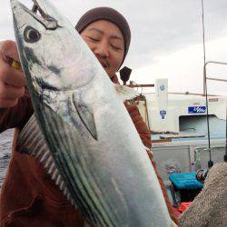 香織丸 釣果