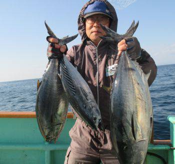 ヨコ釣り　浜田釣舟