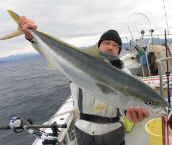 ヨコ釣り　浜田釣舟