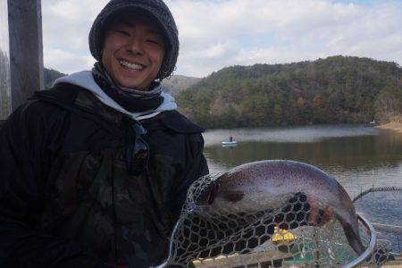 フィッシングレイクたかみや 釣果