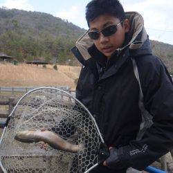 フィッシングレイクたかみや 釣果