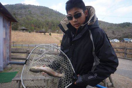 フィッシングレイクたかみや 釣果