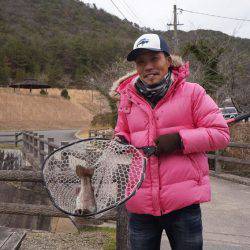 フィッシングレイクたかみや 釣果