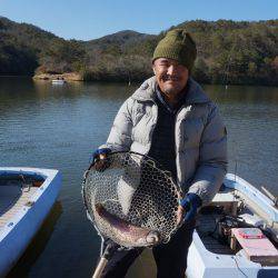 フィッシングレイクたかみや 釣果