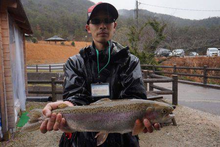 フィッシングレイクたかみや 釣果