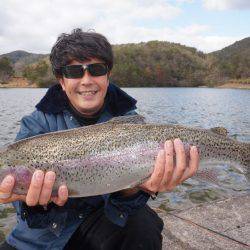 フィッシングレイクたかみや 釣果