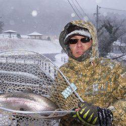 フィッシングレイクたかみや 釣果