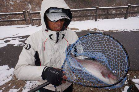 フィッシングレイクたかみや 釣果