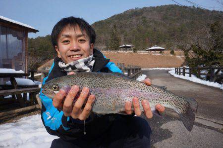 フィッシングレイクたかみや 釣果