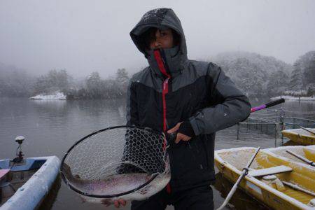 フィッシングレイクたかみや 釣果