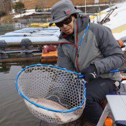 フィッシングレイクたかみや 釣果