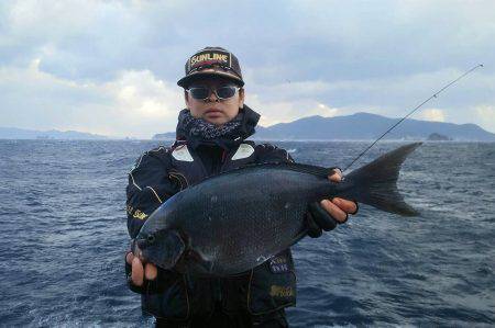 鵜来島家本渡船 釣果