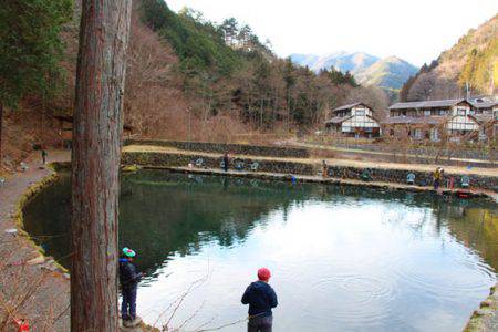 小菅トラウトガーデン 釣果
