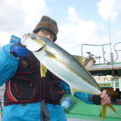 真祐丸 (しんゆうまる) 釣果