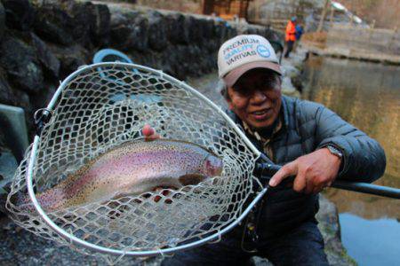 小菅トラウトガーデン 釣果