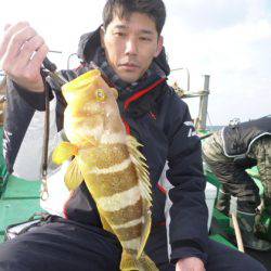 真祐丸 (しんゆうまる) 釣果