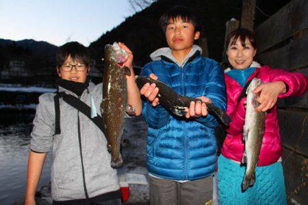 小菅トラウトガーデン 釣果