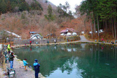 小菅トラウトガーデン 釣果